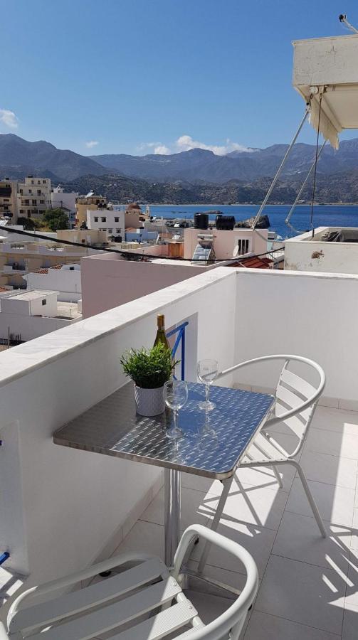 Lilis Apt In Center With Sea View Karpathos Exterior photo